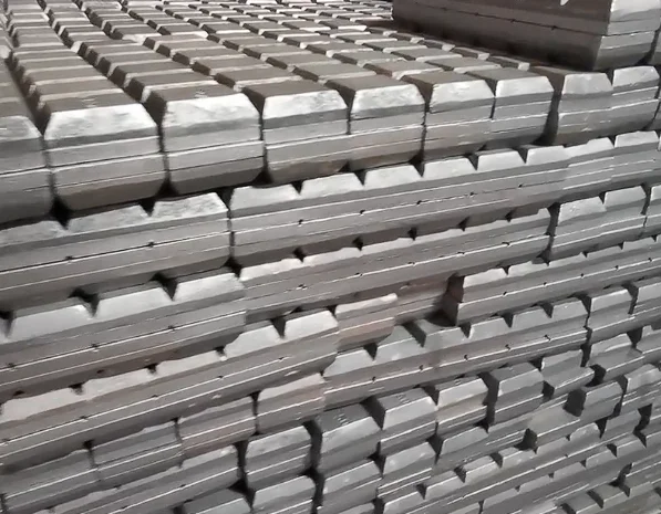 Welding installation of wear blocks on a heavy-duty excavator bucket